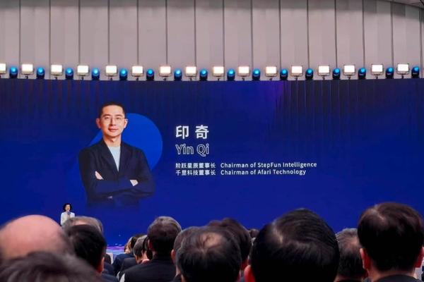爱游戏APP：您的专属体育资讯聚合平台 - 爱游戏